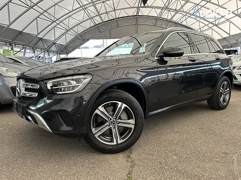 Mercedes Benz GLC Razred GLC 220 D 4MATIC AKTIVNI TEMPOMAT 360 KAMERA