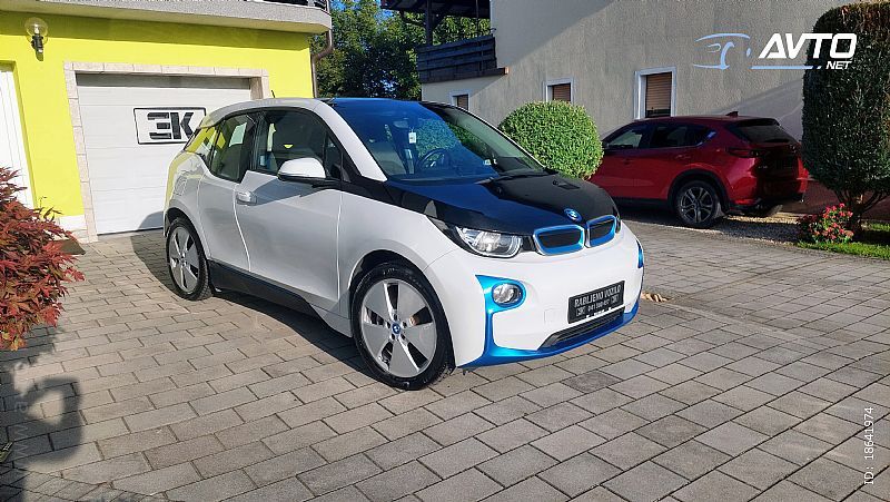 BMW&nbsp;i3&nbsp;<small><strong>BMW i3 </strong></small>