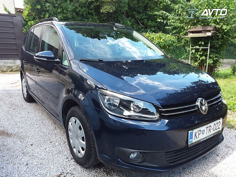 Volkswagen Touran <small><strong>1.6 TDI BlueMotion T.avt. Comfortline </strong></small>