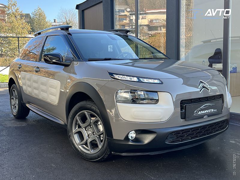 Citroen C4 Cactus <small><strong>Feel PureTech 110 S S -1 LASTNIK-KAMERA-NAVI-ALU</strong></small>