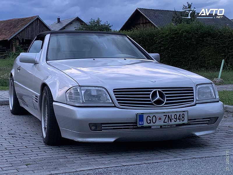 Mercedes-Benz&nbsp;SL-Razred&nbsp;<small><strong>300 24V Cabrio oldtimer HARD TOP</strong></small>