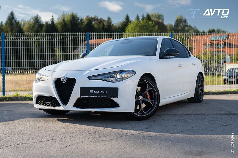 Alfa Romeo&nbsp;Giulia&nbsp;<small><strong>2.0�Turbo�aut. B-Tech 314hp</strong></small>