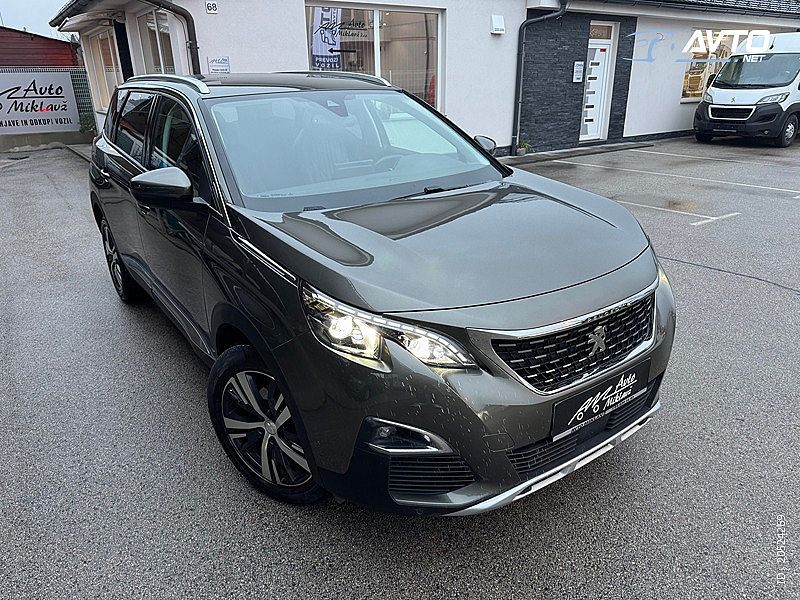 Peugeot 5008 <small><strong>1.2 PURETECH 130 ALLURE EAT8 LED.KAMERA.NAVI</strong></small>