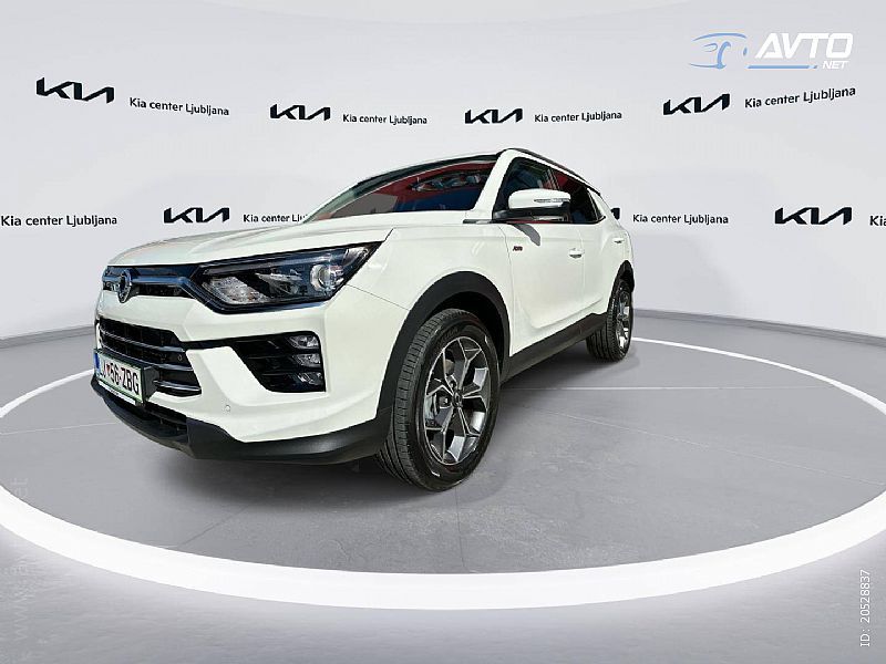 KG Mobility Korando <small><strong>1.5 T-GDI Exclusive 4WD A T</strong></small>