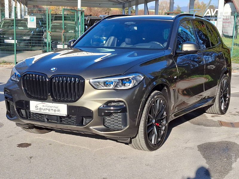 BMW serija X5: <small><strong>xDrive40d M LASER ALU22 360kamera </strong></small>