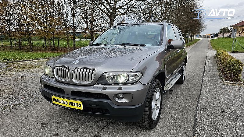 BMW serija X5: <small><strong>4.4i V8</strong></small>