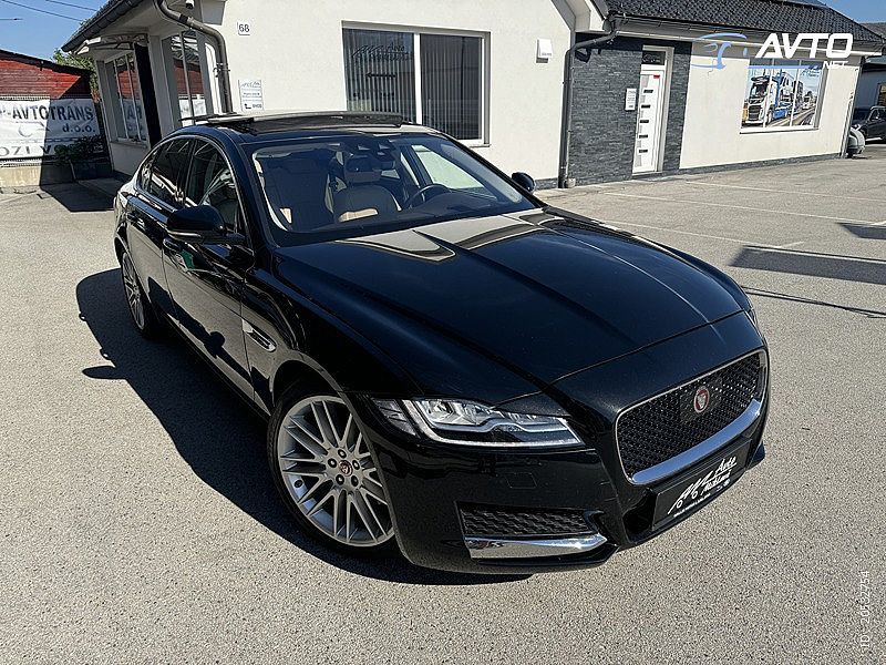 Jaguar XF <small><strong>3.0 V6 30d Portfolio Sequential</strong></small>