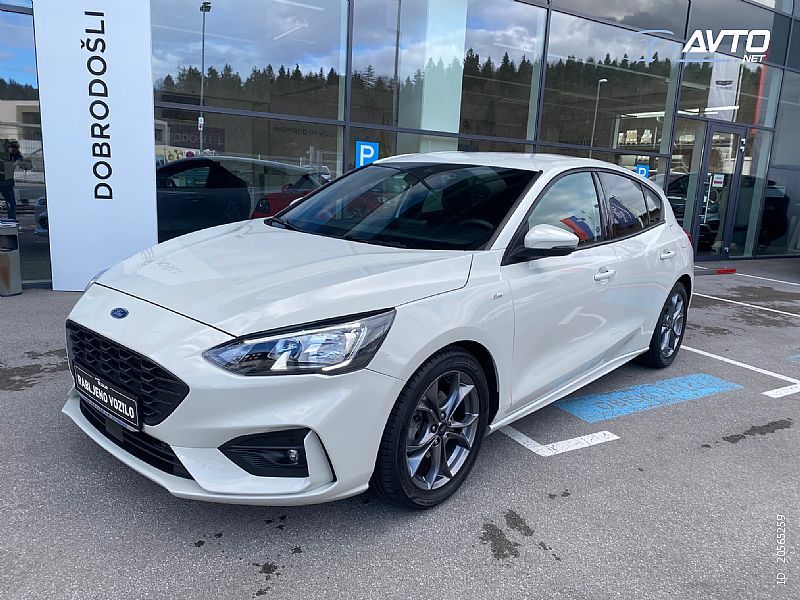 Ford Focus <small><strong>1.0 EcoBoost mHEV 92 kw ST-Line - ODLINO OHRANJEN</strong></small>