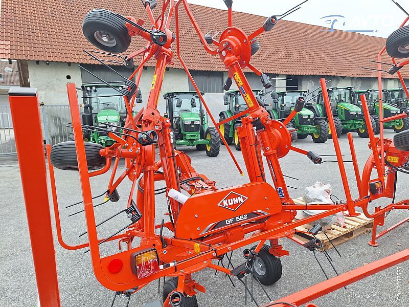 Kuhn GF 582 <small><strong></strong></small>