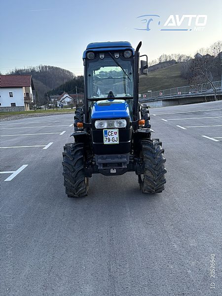 New Holland TN75V <small><strong></strong></small>