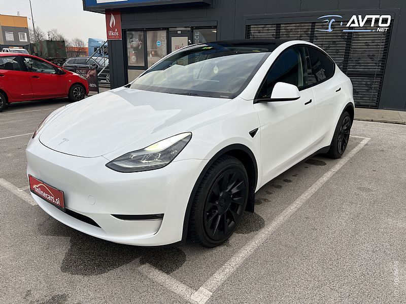 Tesla&nbsp;Model Y&nbsp;<small><strong>Long Range Dual Motor AllWheel Drive Ful Avtopilot</strong></small>