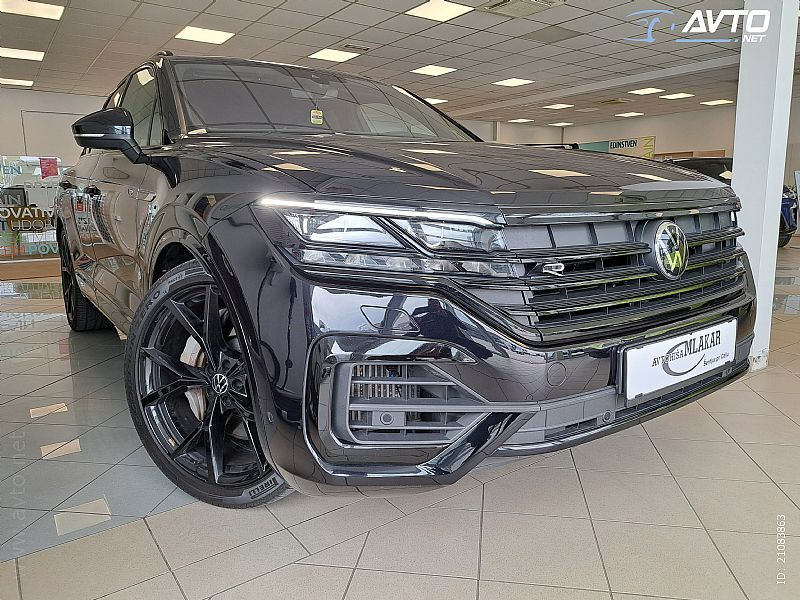 Volkswagen&nbsp;Touareg&nbsp;<small><strong>V6 TFSI eHybrid R 340  462 -SLO-ODLI�EN-</strong></small>