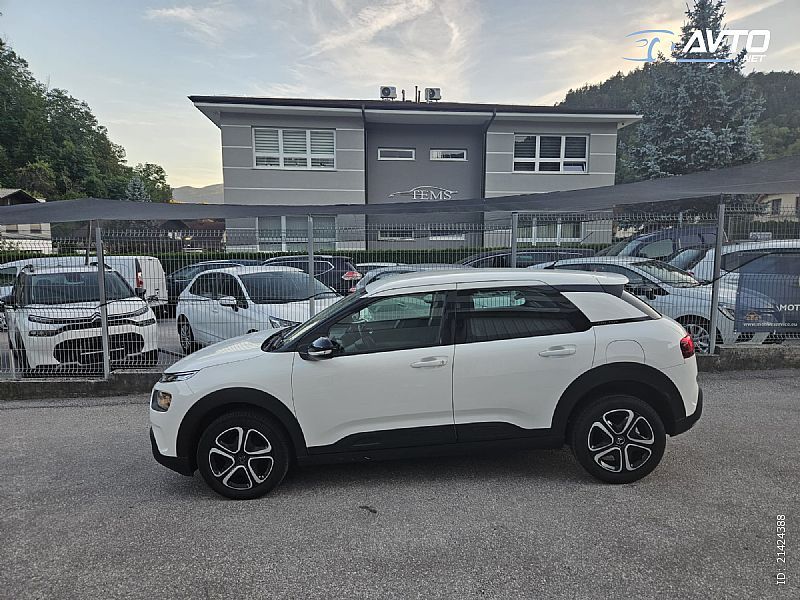 Citro�n&nbsp;C4 Cactus&nbsp;<small><strong>1.5 BlueHDi 100 - Feel - NAVIGACIJA - PDC</strong></small>