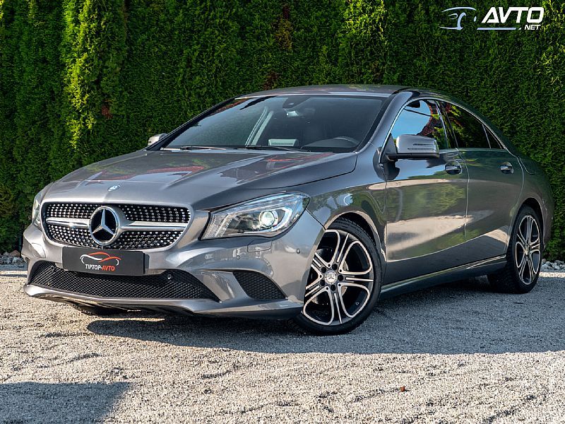 Mercedes-Benz&nbsp;CLA-Razred&nbsp;<small><strong>180�AMBIENT�PDC�BI-XENON�NAVI�TEMP�KREDIT�LEASING</strong></small>