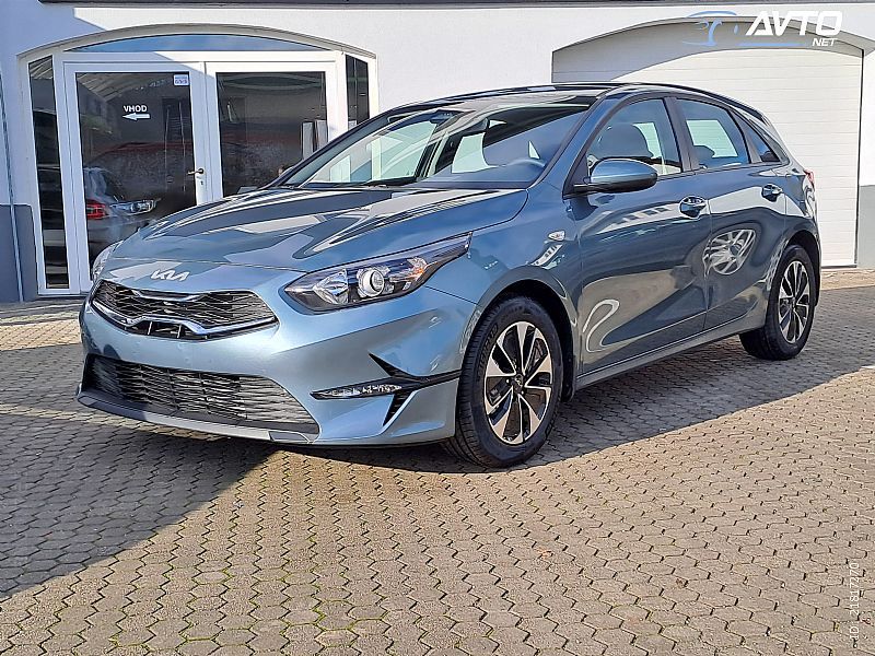 Kia&nbsp;Ceed&nbsp;<small><strong>1.0 T-GDi LX Champion+ ISG. M T 74 kW</strong></small>