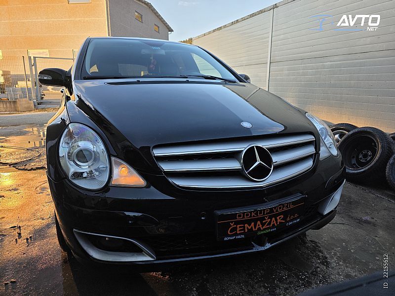 Mercedes-Benz&nbsp;R-Razred&nbsp;<small><strong>R 320 4-MATIC 320 CDI AUT.</strong></small>