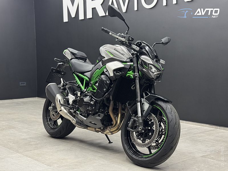 Kawasaki&nbsp;Z900 samo 700km