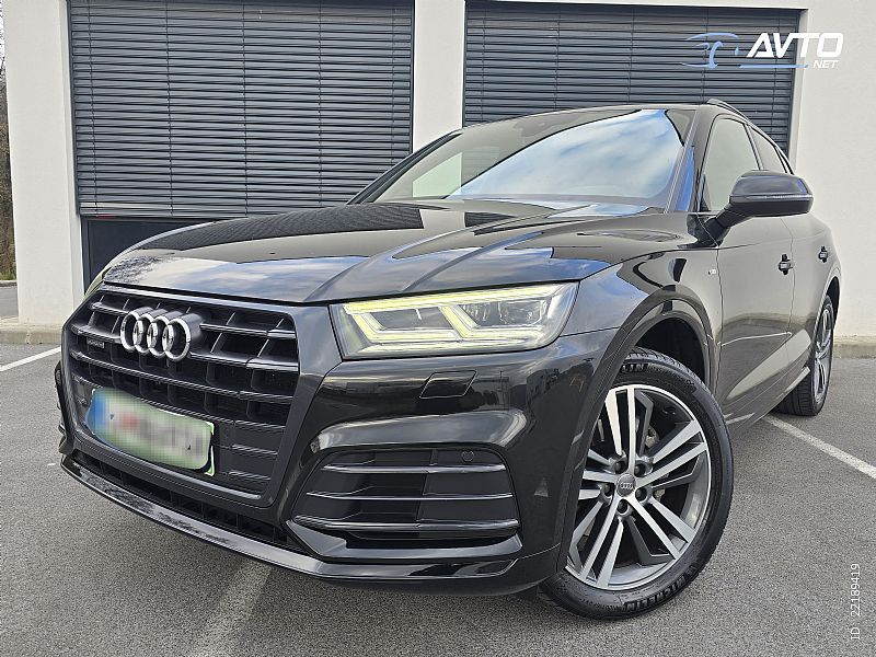 Audi&nbsp;Q5&nbsp;<small><strong>40 TDI quattro 140kW|S-LINE|VIRTUAL|MATRIX|SLO|</strong></small>