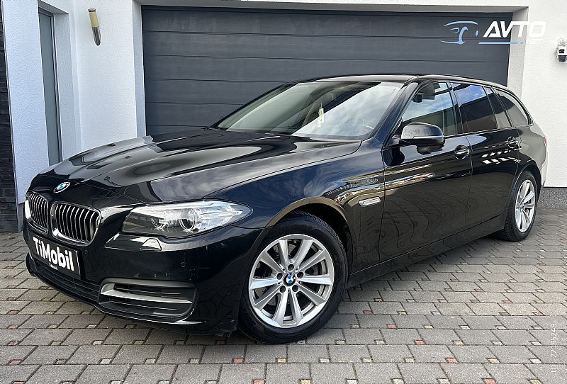 BMW&nbsp;serija 5 Touring:&nbsp;<small><strong>520d xDrive LuxuryLine BIXENON PANO TEMPOMAT USNJE</strong></small>