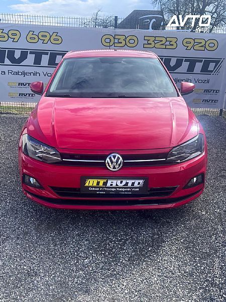 Volkswagen&nbsp;Polo&nbsp;<small><strong>1.0 TSI avt. Life 81  110 </strong></small>