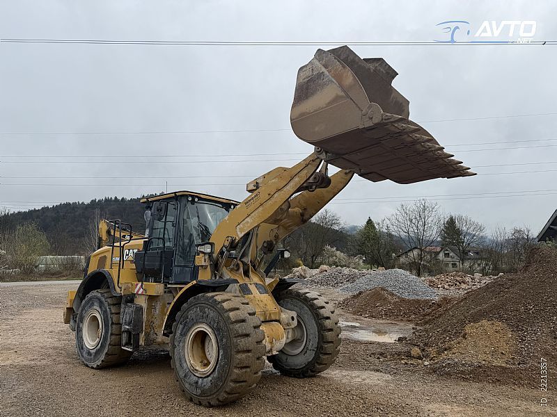 Caterpillar&nbsp;950M 4mn3 KLIMA TOP STANJE&nbsp;<small><strong></strong></small>
