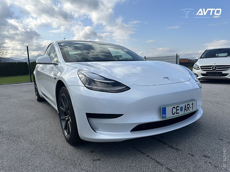 Tesla&nbsp;Model 3&nbsp;<small><strong>RWD  Standard  Range</strong></small>
