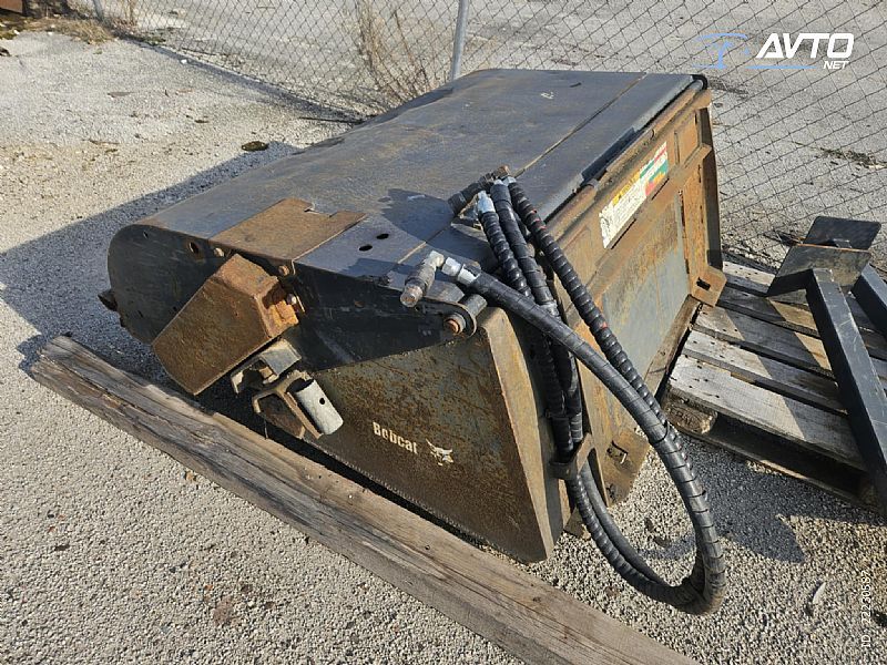 Bobcat&nbsp;Metla BOBCAT&nbsp;<small><strong></strong></small>