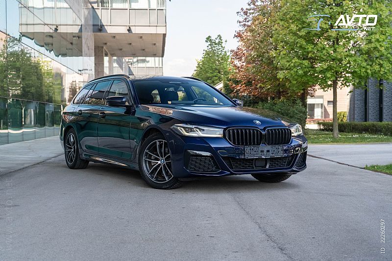 BMW serija 5 Touring: 520d xDrive M-SPORT - 1.LASTNIK - SLO - VL. KLJUKA,  letnik:2022,25900 EUR