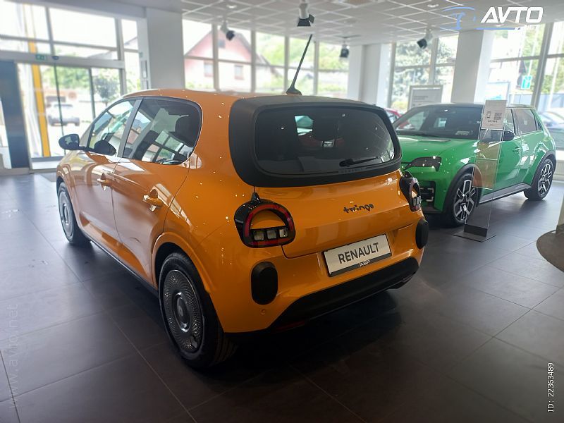 Renault&nbsp;Twingo&nbsp;<small><strong>E-Tech Evolution IZJEMNA CENA</strong></small>