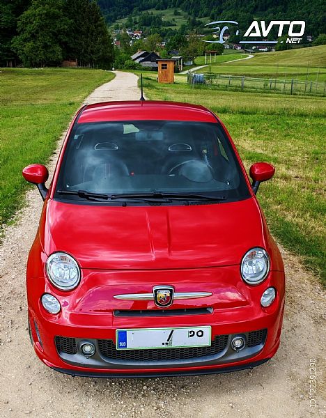 Abarth&nbsp;595&nbsp;<small><strong>Turismo</strong></small>