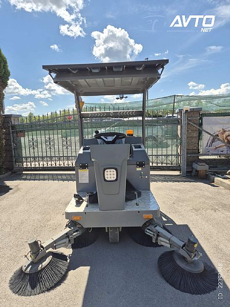 KOMUNALNA MEHANIZACIJA&nbsp;POMETALNI STROJ GODWING GDW 14 elektri�en + solar&nbsp;<small><strong></strong></small>