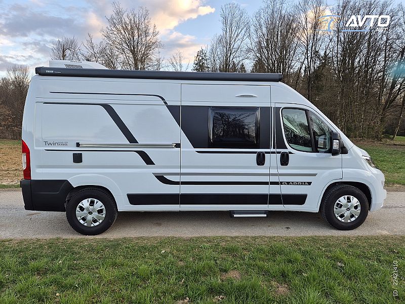 Adria&nbsp;Twin 600 SP 2 x klima. son�na. kamera&nbsp;<small><strong></strong></small>