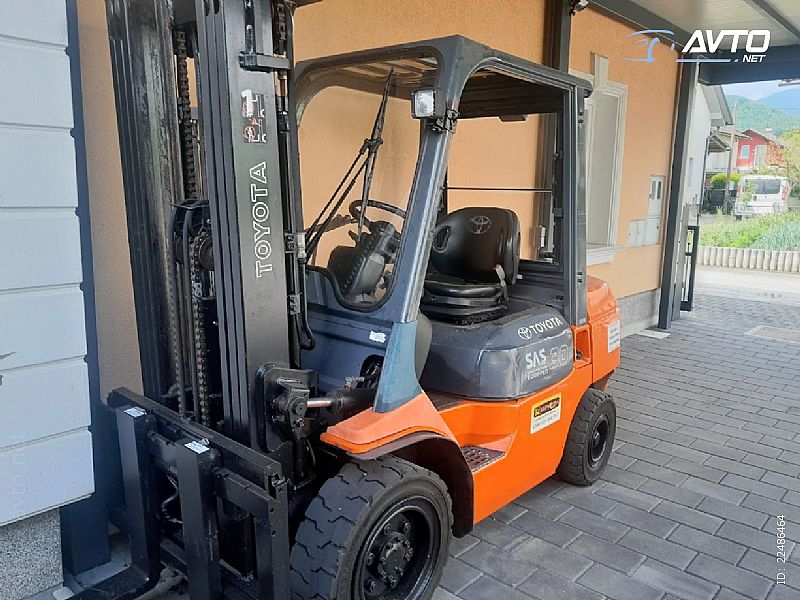 Toyota&nbsp;62-7FDF30 DIESEL TRIPLEX