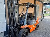 Toyota 62-7FDF30 DIESEL TRIPLEX