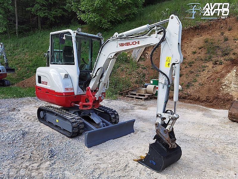 Takeuchi&nbsp;TB 230  HID.HITRA MENJAVA NOVE GOSENICE FINANCIRAN&nbsp;<small><strong></strong></small>