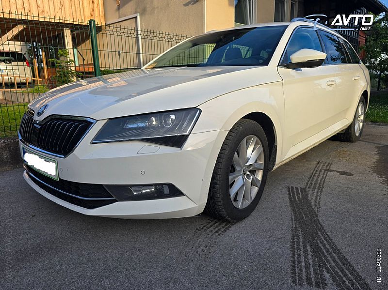 �koda&nbsp;Superb&nbsp;<small><strong>Combi 2.0 TDI Style DSG NAVI LED Xenon Kljuka</strong></small>