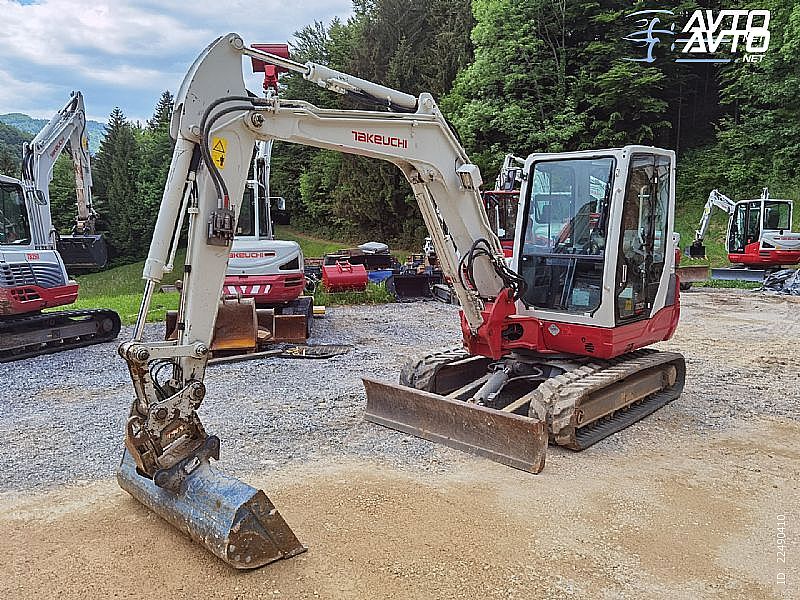 Takeuchi&nbsp;TB 250 POWERTILT HID. HITRA MENJAVA LENHOF MS03 &nbsp;<small><strong></strong></small>