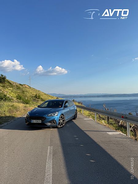 Ford&nbsp;Focus&nbsp;<small><strong>2.3 EcoBoost ST-3</strong></small>