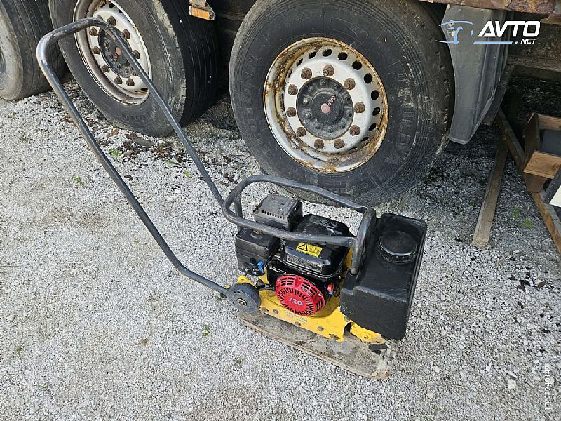 Bomag&nbsp;83kg&nbsp;<small><strong></strong></small>
