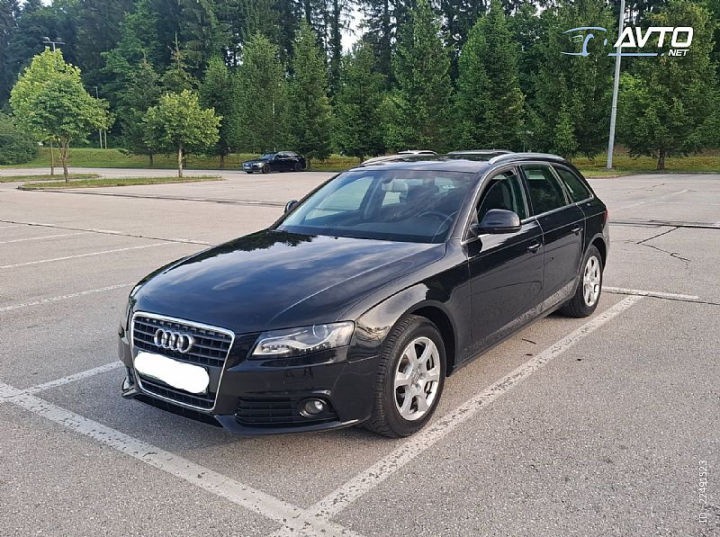 Audi&nbsp;A4 Avant&nbsp;<small><strong></strong></small>