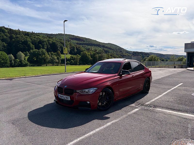 BMW&nbsp;serija 3:&nbsp;<small><strong>330d M Sport Avt. MAXXX OPREMA panorama</strong></small>