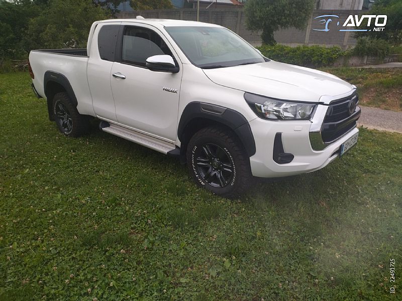 Toyota&nbsp;Hilux&nbsp;<small><strong></strong></small>