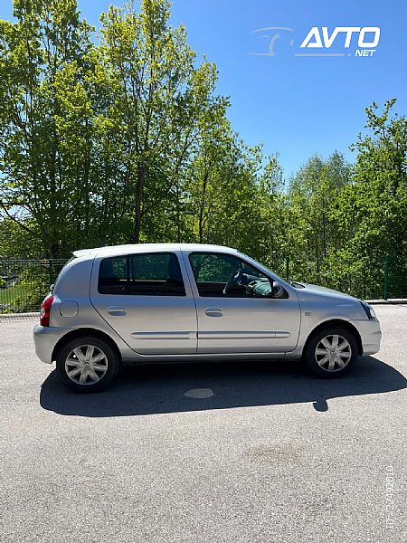 Renault&nbsp;Clio&nbsp;<small><strong>1.2 16V Storia Bye Bye samp 32000km</strong></small>