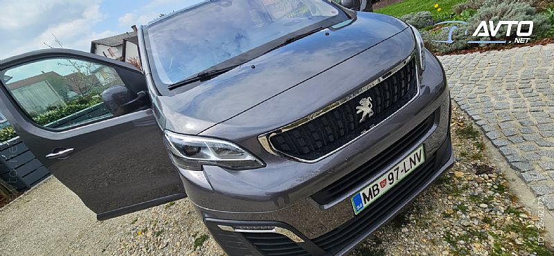 Peugeot&nbsp;Traveller&nbsp;<small><strong>L2 2.0 BlueHdi Allure Automat.. matrix HUD. Panora</strong></small>