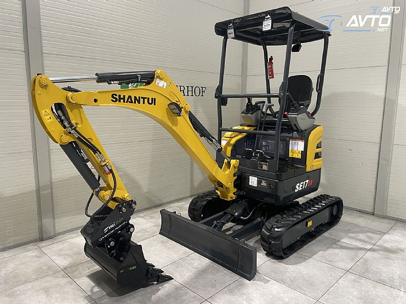 Shantui&nbsp;SE17SR - hidr. hitro vpetje + 2 �lici&nbsp;<small><strong></strong></small>