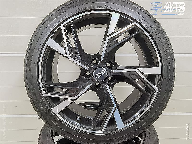 Original AUDI letni komplet 255 40 19