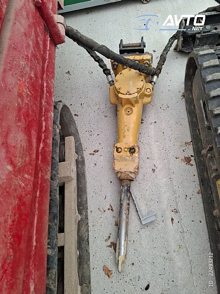 Atlas Copco&nbsp;SB 102&nbsp;<small><strong></strong></small>