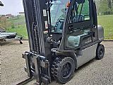 Nissan vili�ar 3 tone dizel ima vse 