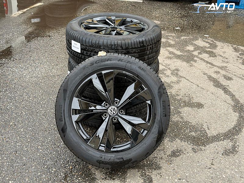 Original&nbsp;PLATI��E 11A601025AR ZA VW ID.4. AUDI Q4. �KODA...&nbsp;<small>8&nbsp;x&nbsp;19</small>