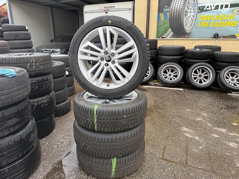 Original&nbsp;ZIMSKI KOMPLET 80A601025L ZA AUDI Q5. SQ5 FY&nbsp;<small>8&nbsp;x&nbsp;20</small>